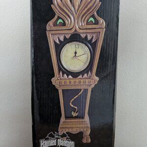 Brand New Disney The Haunted Mansion Grandfather Clock Resin Table Clock